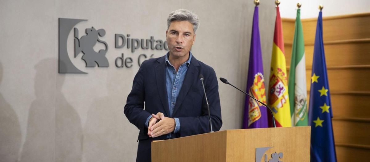 El delegado de Infraestructuras, Sostenibilidad y Agricultura de la Diputación de Córdoba, Andrés Lorite

La Diputación de Córdoba ha anunciado que destinará 58.349,09 euros a la mejora del camino municipal Polígono 1 Parcela 9023 de Peñarroya-Pueblonuevo, tal y como queda recogido en el proyecto de dicha actuación.

POLITICA 
DIPUTACIÓN DE CÓRDOBA