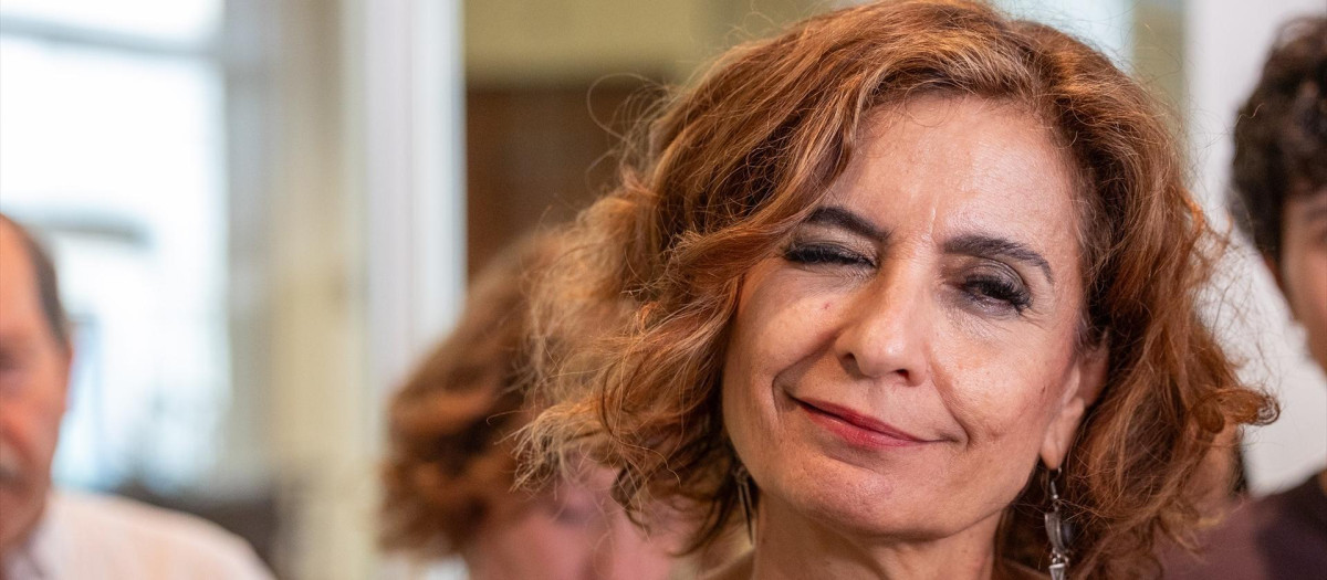 La vicepresidenta primera y ministra de Hacienda, María Jesús Montero