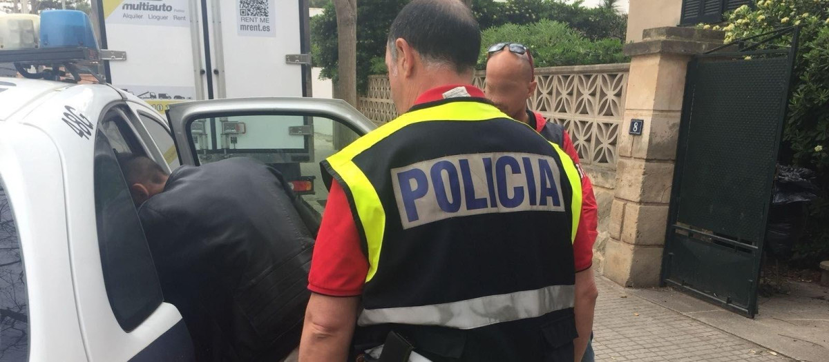 Una operación policial contra unos okupas, en una imagen de archivo