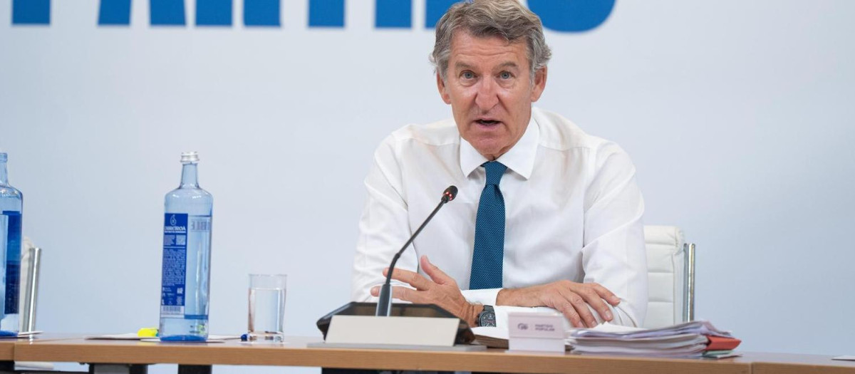 Alberto Núñez Feijóo, reunido el lunes con su comité de dirección