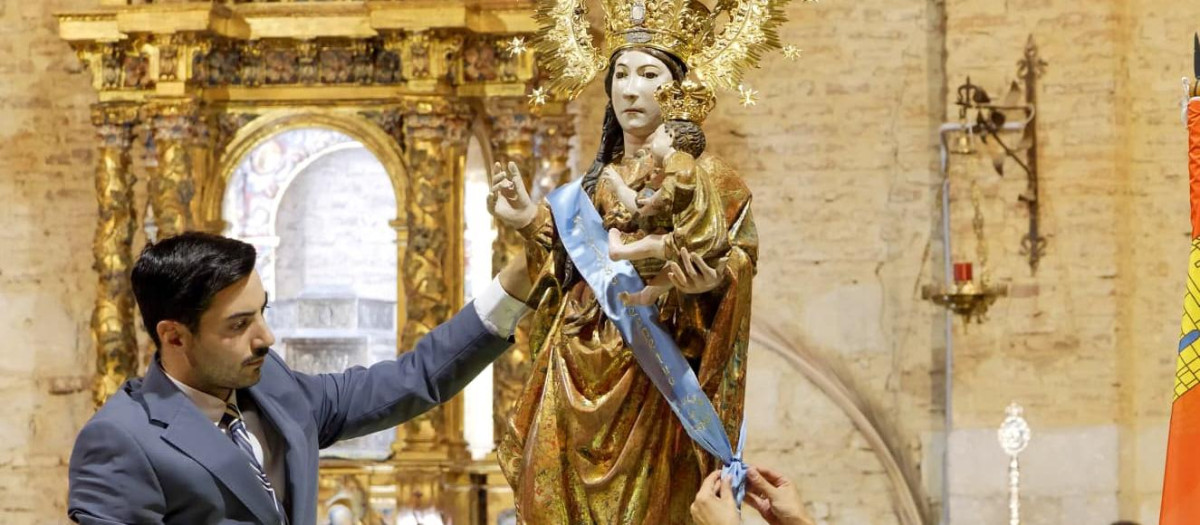 Villalón de Campos rinde honores a su patrona y "alcaldesa perpetua"