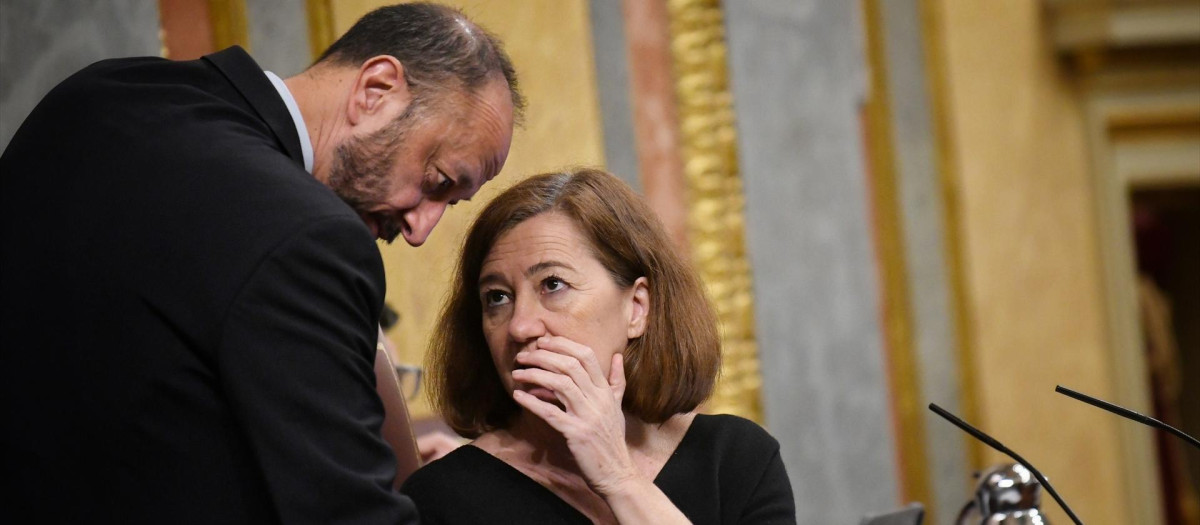 La presidenta del Congreso, Francina Armengol, y el vicepresidente primero de la Mesa del Congreso, Alfonso Rodríguez Gómez de Celis