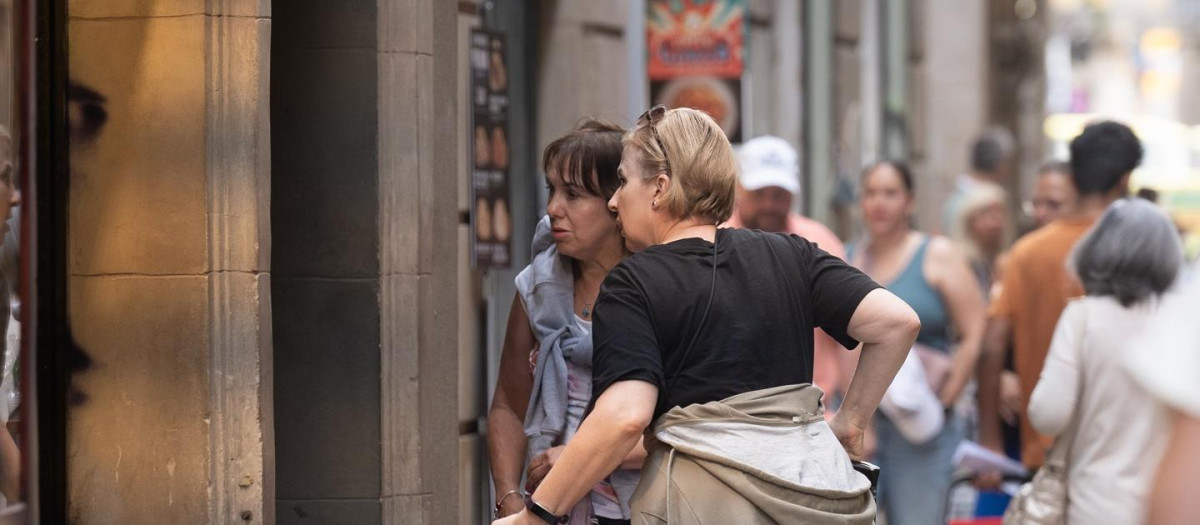 Turistas en el centro de Barcelona, en una imagen de archivo