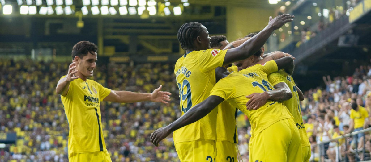Imagen de jugadores del Villarreal CF celebrando un gol en La Cerámica