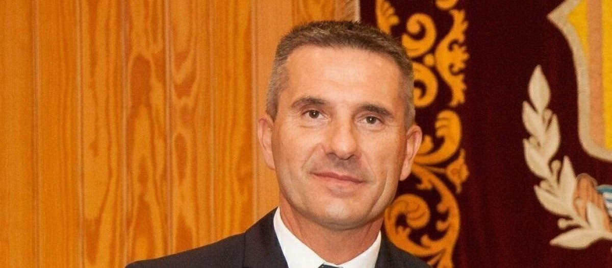 Imagen del concejal de Seguridad Ciudadana de Moncada, Martín Pérez Aranda

REMITIDA / HANDOUT por AYUNTAMIENTO DE MONCADA
Fotografía remitida a medios de comunicación exclusivamente para ilustrar la noticia a la que hace referencia la imagen, y citando la procedencia de la imagen en la firma
07/9/2025