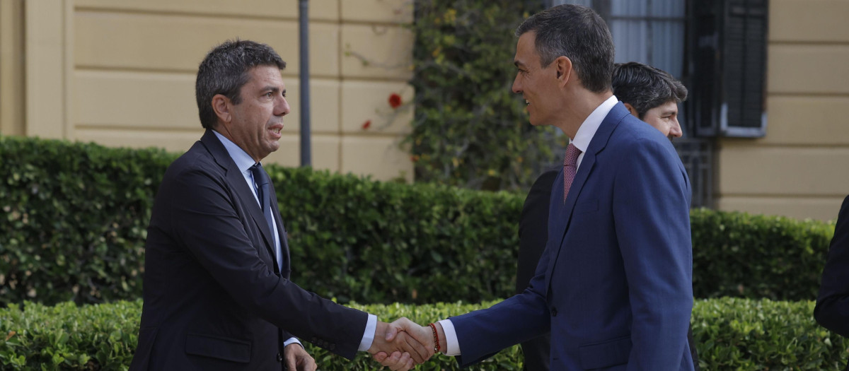 Imagen de Carlos Mazón y Pedro Sánchez tomada el pasado mes de junio en Pedralbes