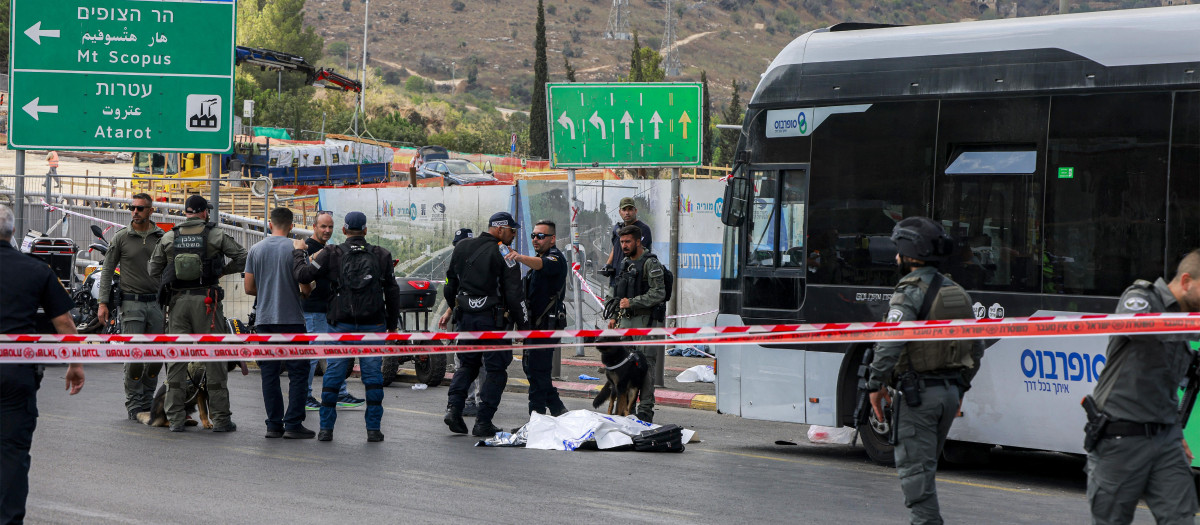 Las fuerzas de seguridad de Israel abaten a dos atacantes terroristas en Jerusalén