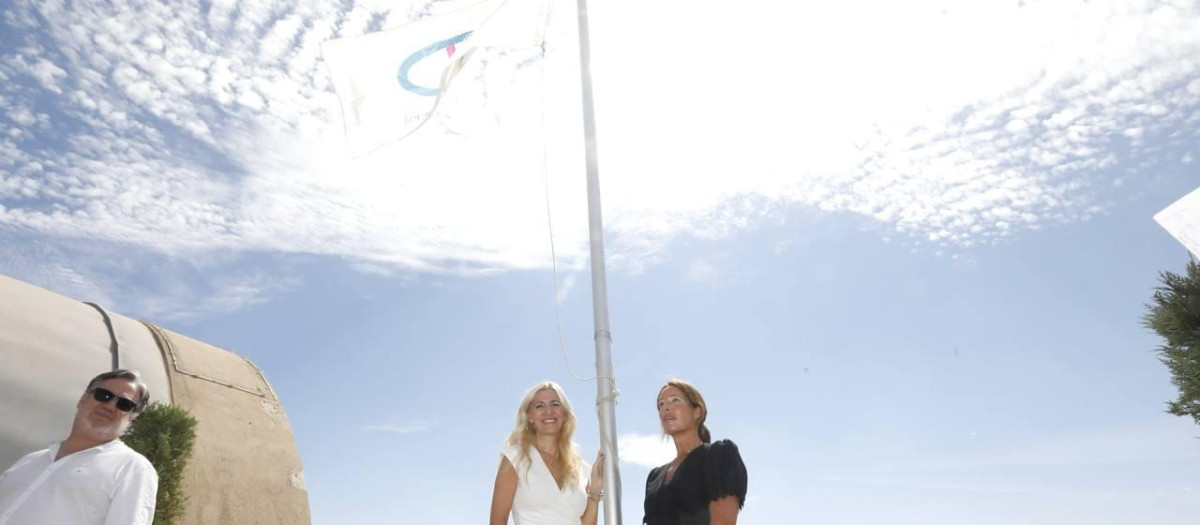 Izado de la bandera de la OCPM