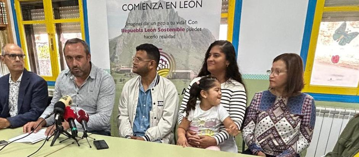 Lauren, la niña que ha evitado el cierre de una clase de Infantil en El Bierzo