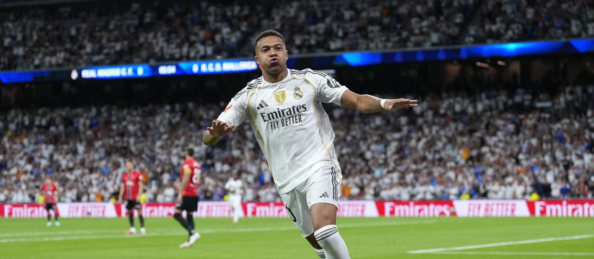 Kylian Mbappé celebra un gol en el Santiago Bernabéu