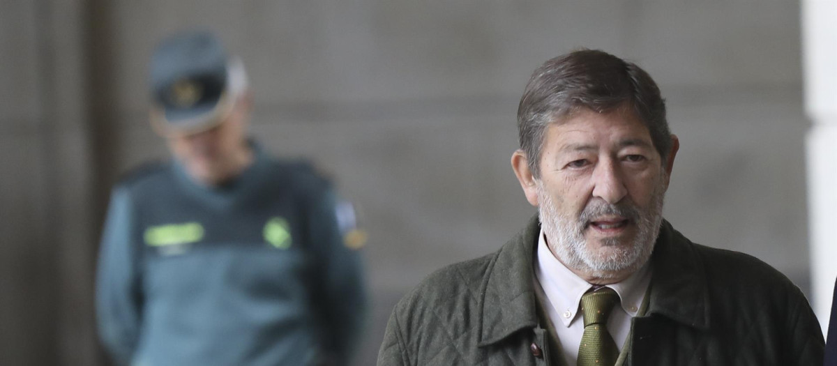 Francisco Javier Guerrero, ex director general de Trabajo, a su llegada a la Audiencia Provincial de Sevilla (archivo)