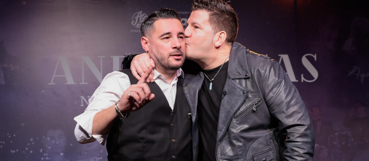 Singers Andres Morales Troncoso and Lucas Gonzalez Gomez during Andy and Lucas resignation  in Madrid on Thursday, 23 November 2023.