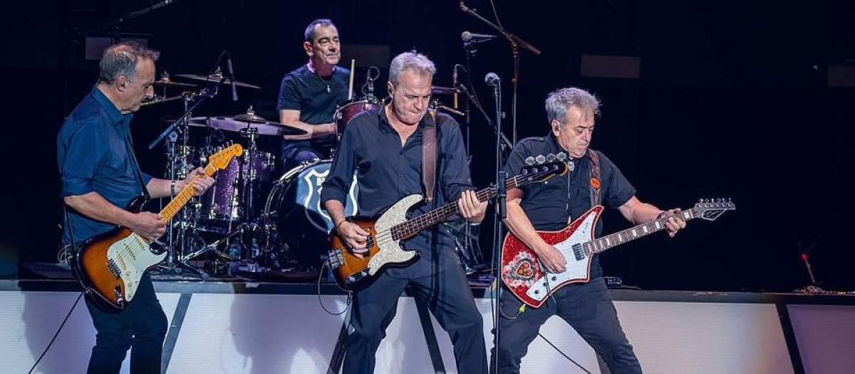 Hombres G en un concierto