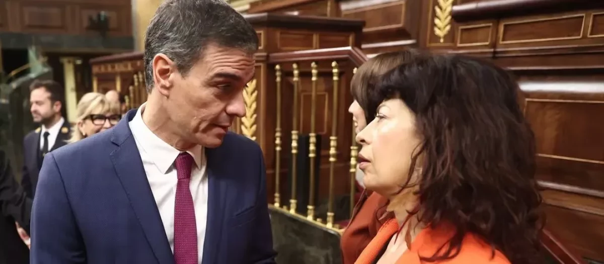 Pedro Sánchez y la ministra de Igualdad, Ana Redondo