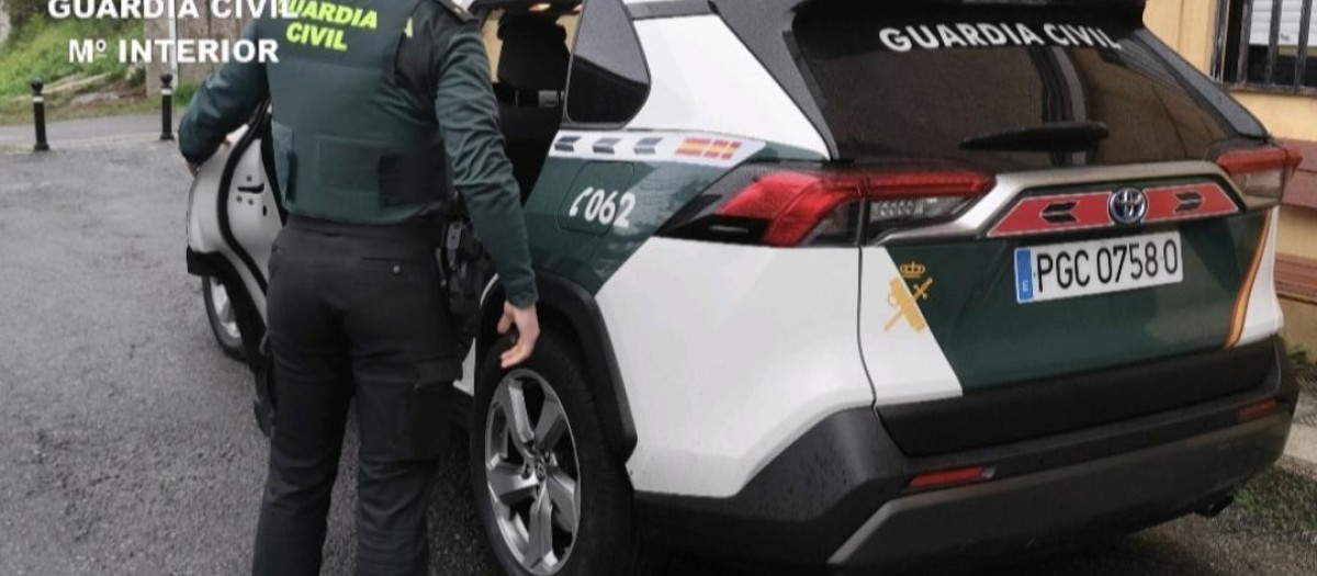 Detenido un vecino de Sanxenxo de 32 años por varios robos con fuerza en establecimientos de la zona.

REMITIDA / HANDOUT por GUARDIA CIVIL
Fotografía remitida a medios de comunicación exclusivamente para ilustrar la noticia a la que hace referencia la imagen, y citando la procedencia de la imagen en la firma
22/9/2025