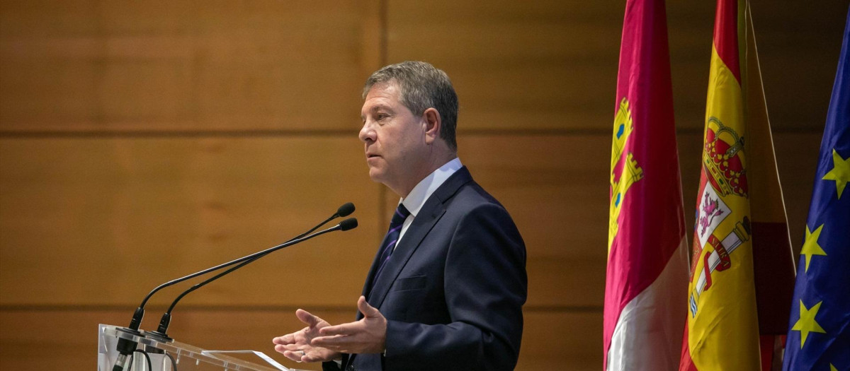 El presidente de Castilla-La Mancha, Emiliano García-Page.

REMITIDA / HANDOUT por JCCM
Fotografía remitida a medios de comunicación exclusivamente para ilustrar la noticia a la que hace referencia la imagen, y citando la procedencia de la imagen en la firma
24/9/2025