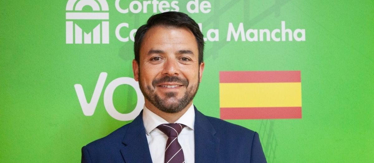(Foto de ARCHIVO)
El portavoz del Grupo parlamentario Vox en las Cortes de Castilla-La Mancha, Iván Sánchez.

REMITIDA / HANDOUT por VOX
Fotografía remitida a medios de comunicación exclusivamente para ilustrar la noticia a la que hace referencia la imagen, y citando la procedencia de la imagen en la firma
19/8/2025