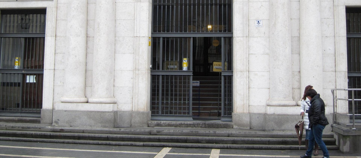 Entrada a los juzgados de Valladolid