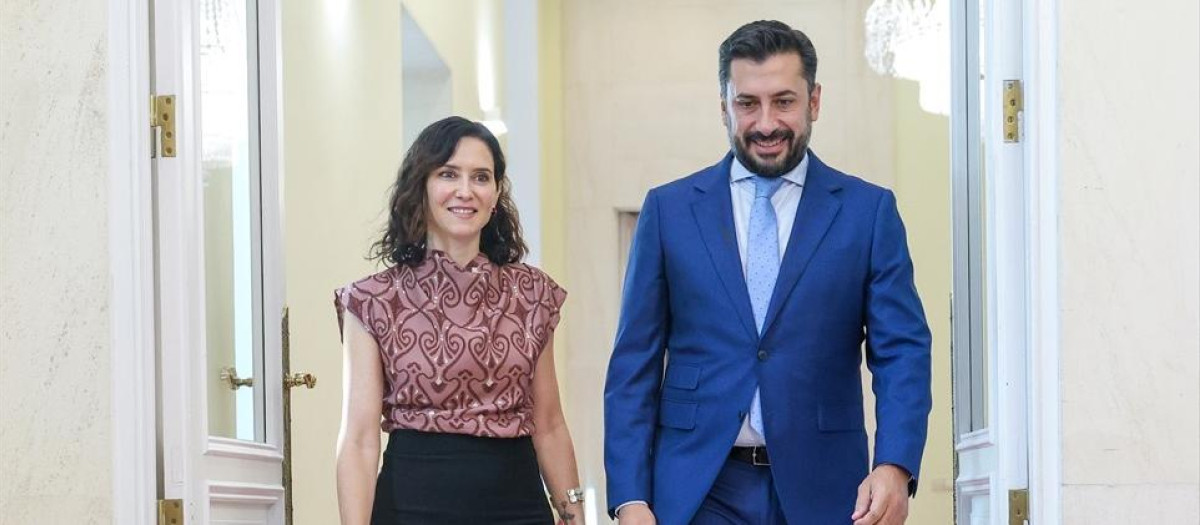 La presidenta de la Comunidad de Madrid, Isabel Díaz Ayuso y el portavoz del PP en la Asamblea de Madrid, Carlos Díaz-Pache