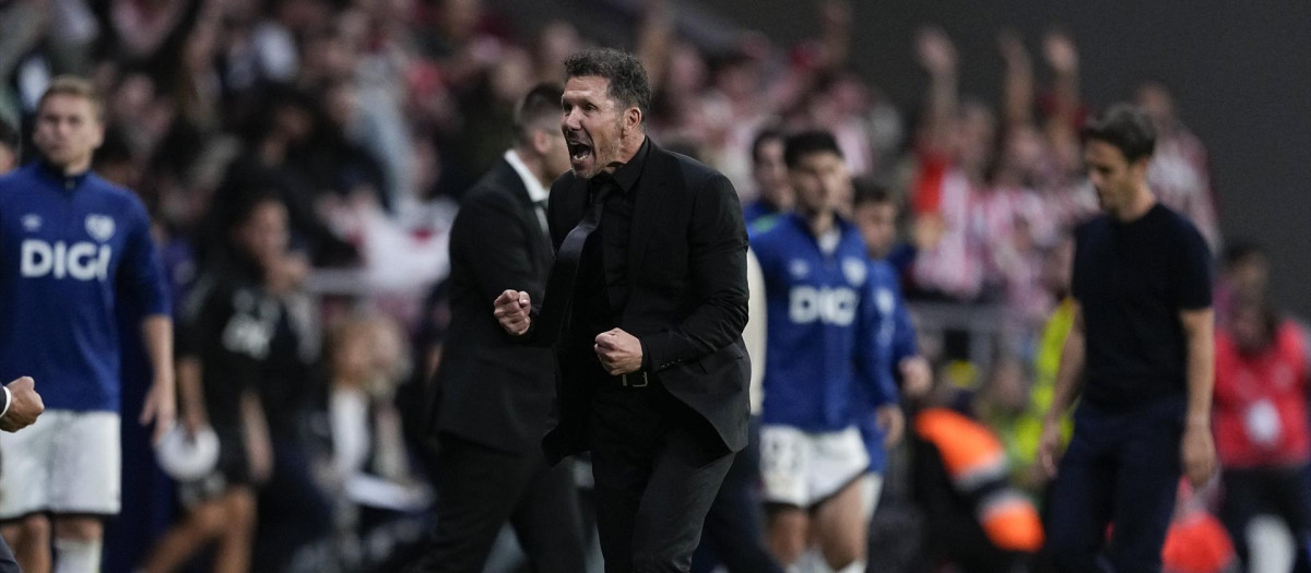 Simeone celebra la victoria conseguida frente al Rayo Vallecano