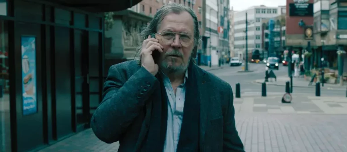 Gary Oldman como Jackson Lamb en 'Slow Horses', una serie que sigue a un equipo de agentes disfuncionales del MI5
