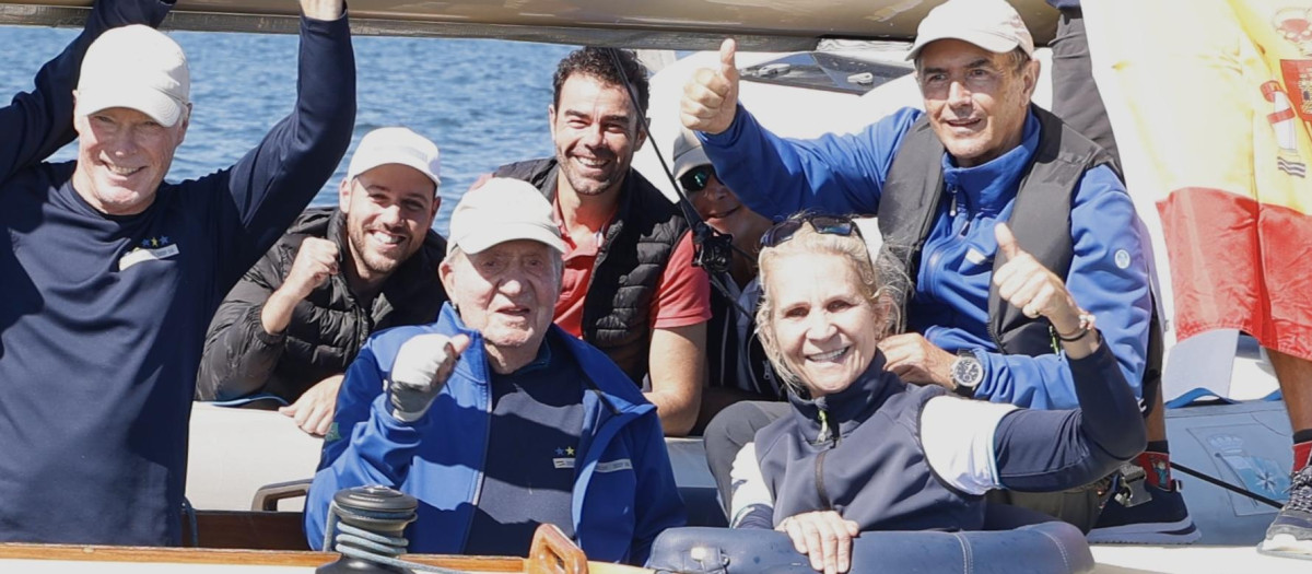 Juan Carlos I a bordo de El Bribón tras proclamarse campeón del mundo