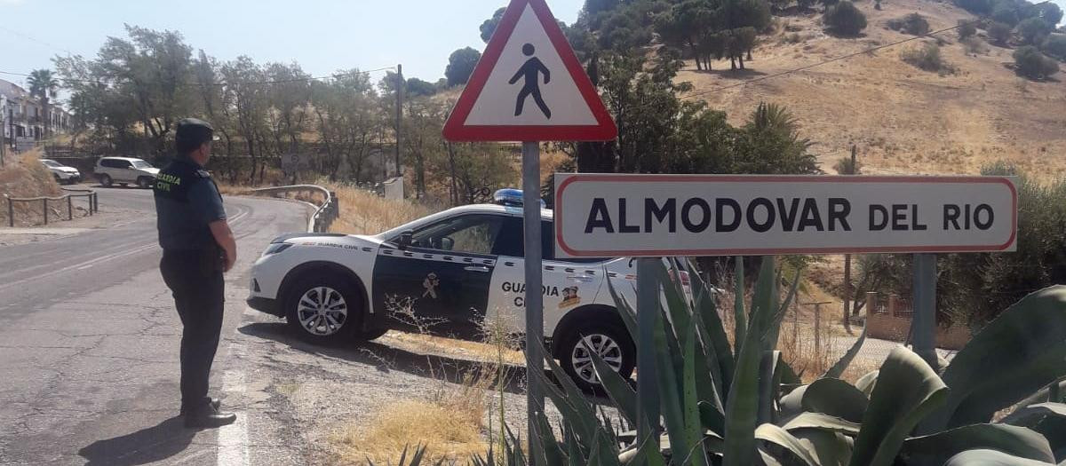 Agente de la Benemérita del Puesto de Almodóvar del Río
