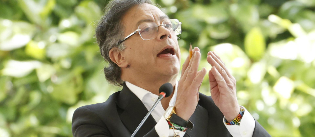 Petro acusa a Trump de complicidad en Gaza y rechaza la retirada de su visa por parte de EE.UU.