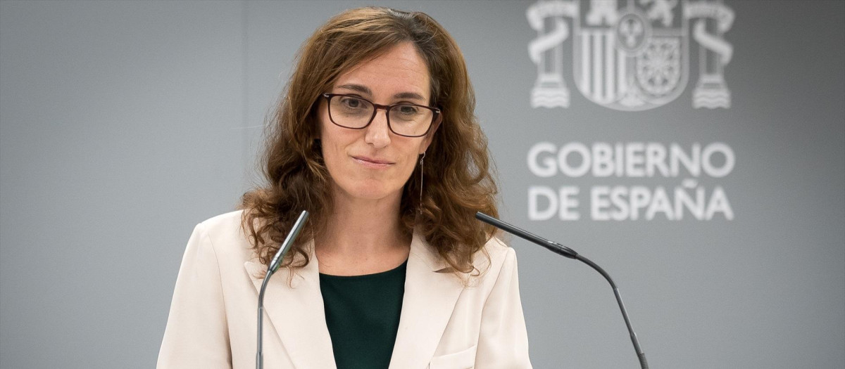 La ministra de Sanidad, Mónica García
