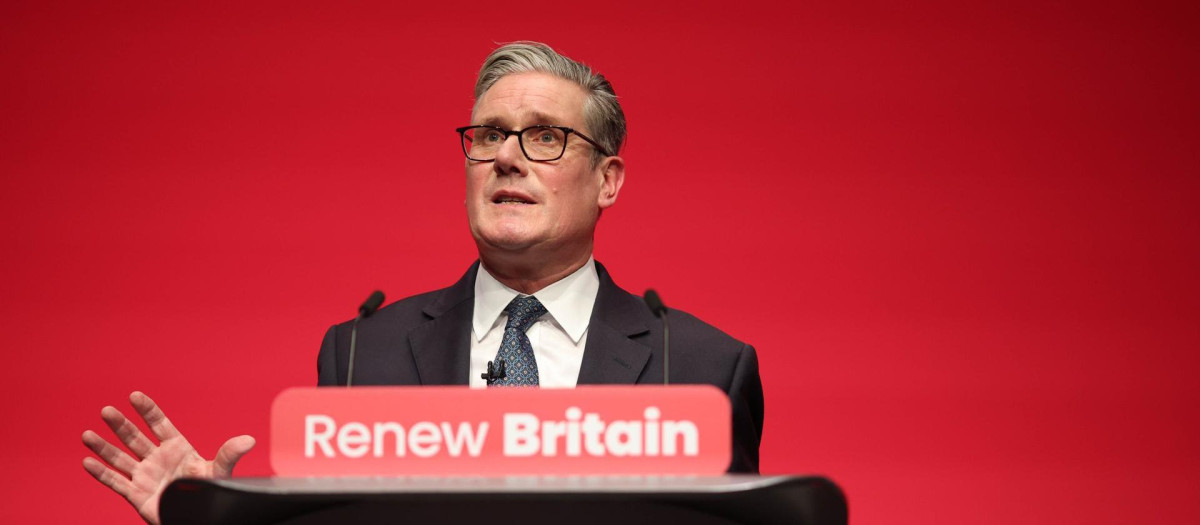 LIVERPOOL (United Kingdom), 30/09/2025.- UK Prime Minister Keir Starmer delivers his keynote speech during the Labour Party Conference in Liverpool, Britain, 30 September 2025. The conference runs from 28 September to 01 October at the Arena Convention Centre in Liverpool. (Reino Unido) EFE/EPA/ADAM VAUGHAN