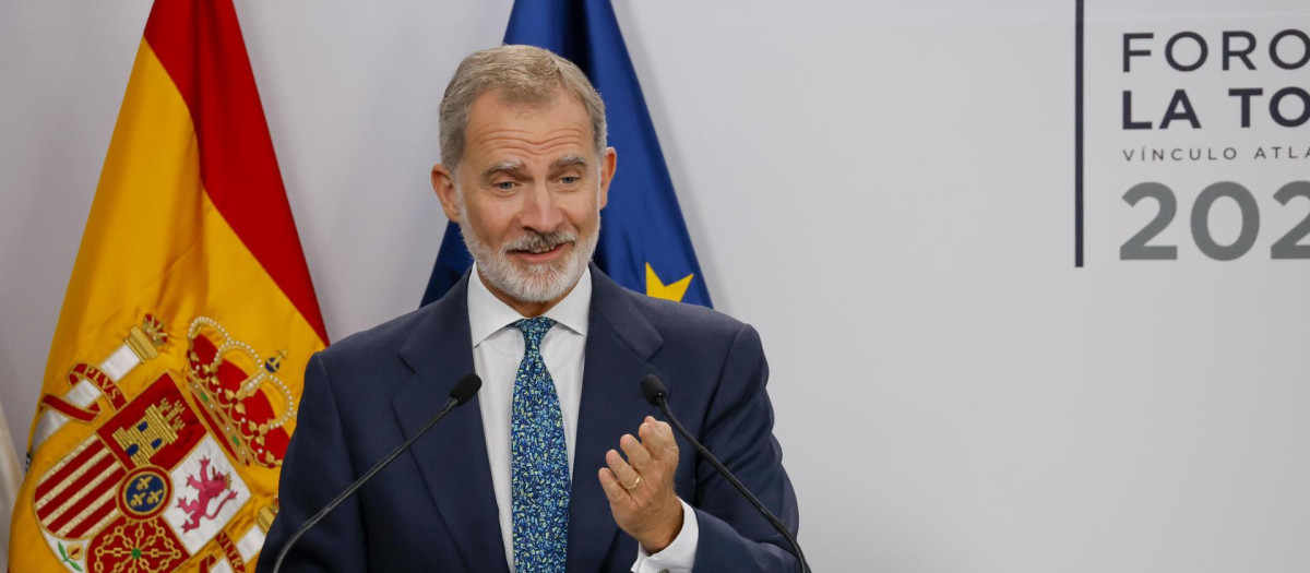 El Rey, durante la inauguración del Foro La Toja- Vínculo Atlántico