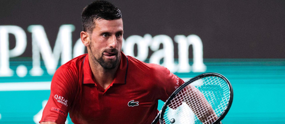 Novak Djokovic, durante su partido ante Marin Cilic en el Masters 1000 de Shanghái
