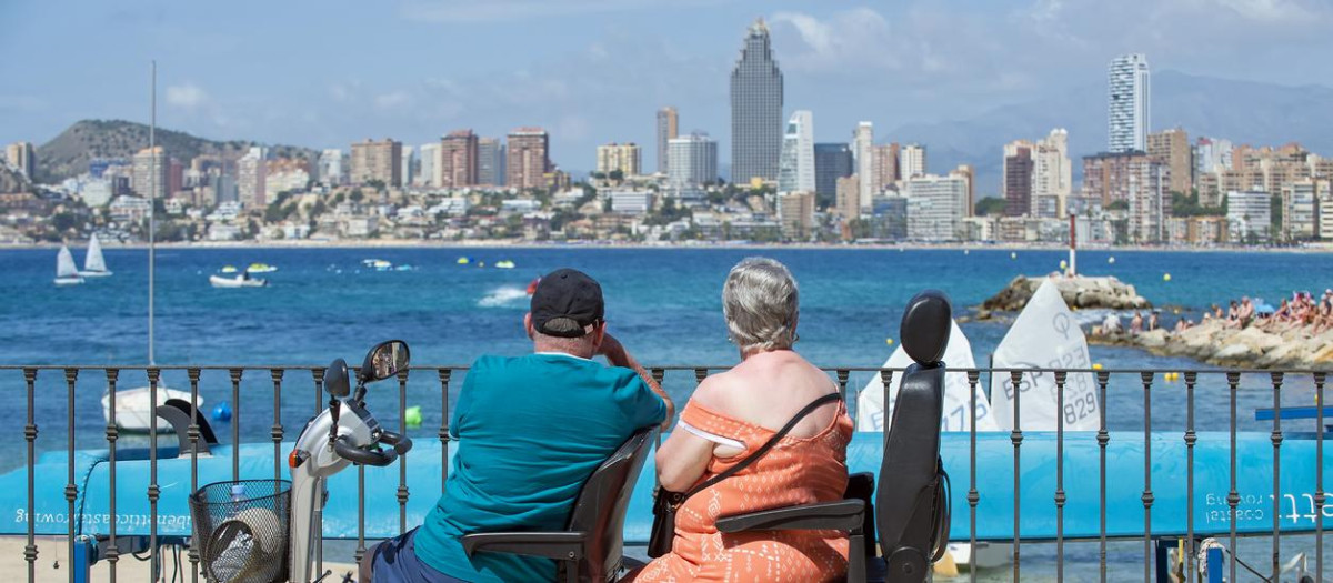 Turistas en Benidorm