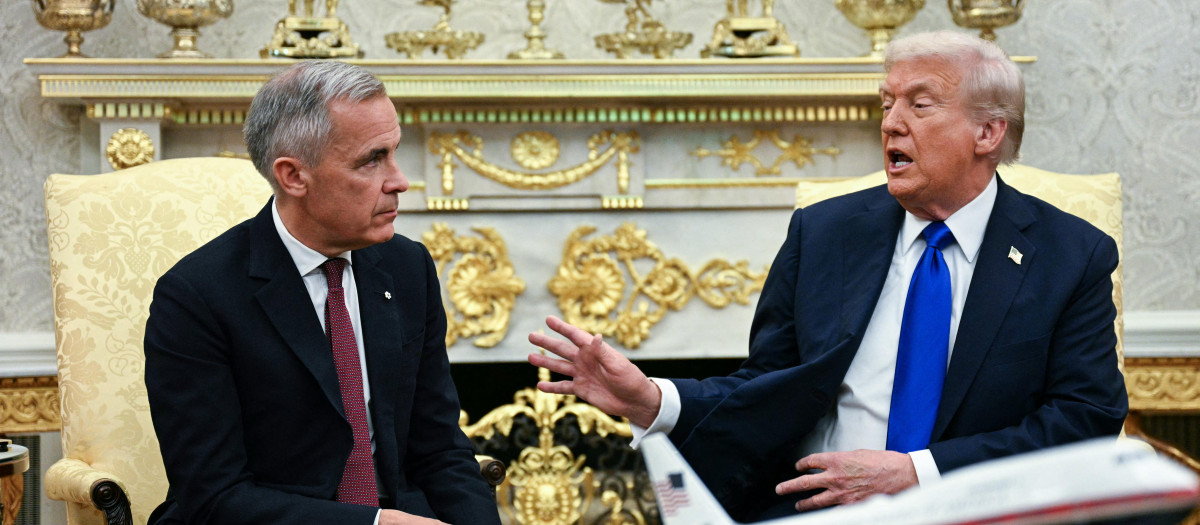 El primer ministro de Canadá Mark Carney y el presidente Donald Trump en la Casa Blanca