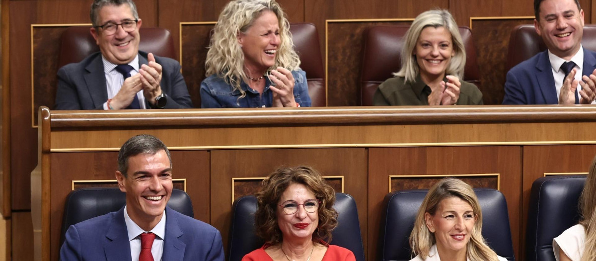 La bancada del PSOE durante el Pleno del Congreso de ayer