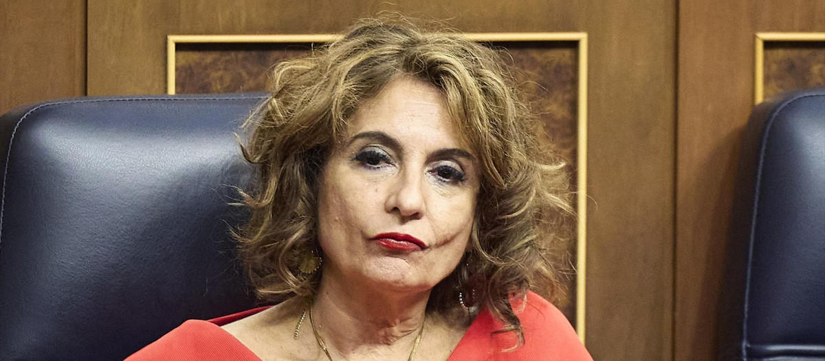 La vicepresidenta primera y ministra de Hacienda, María Jesús Montero
