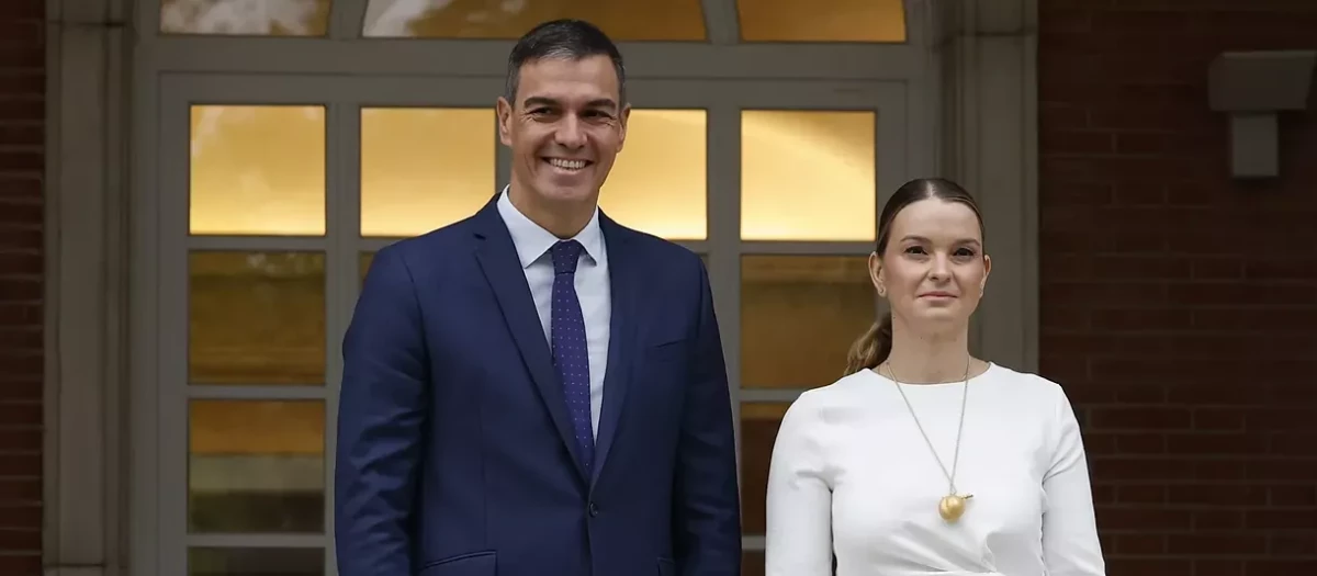 Pedro Sánchez y la presidenta de Baleares, Marga Prohens, en un encuentro en La Moncloa