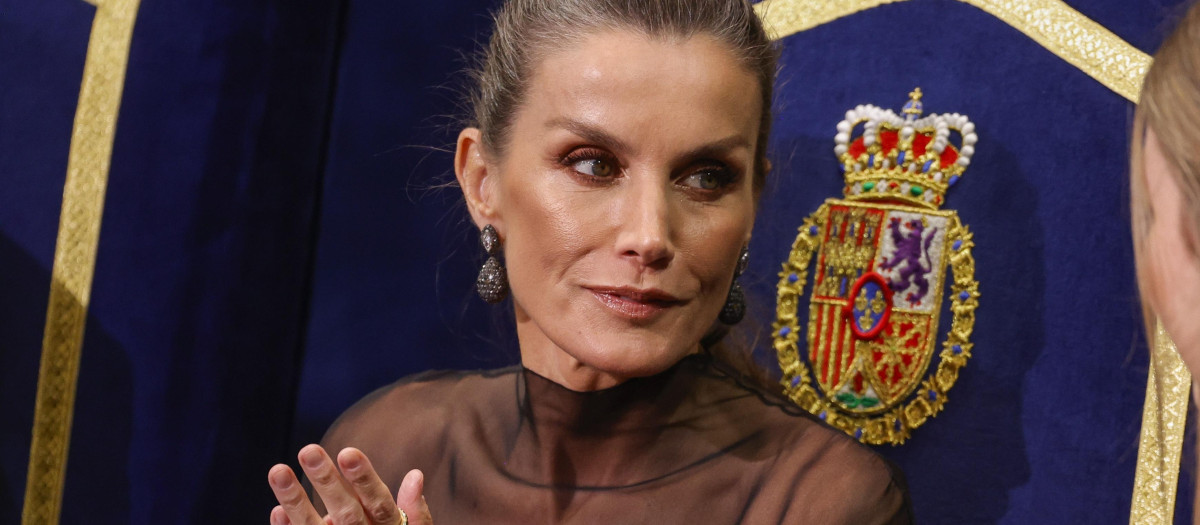 Spanish Queen Letizia and Sofia de Borbon during the delivery of the Princess of Asturias Awards 2025 in Oviedo, on Friday 24 October 2025.