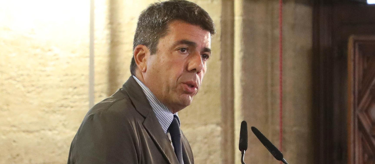 Imagen tomada este martes de Carlos Mazón en el Palau de la Generalitat