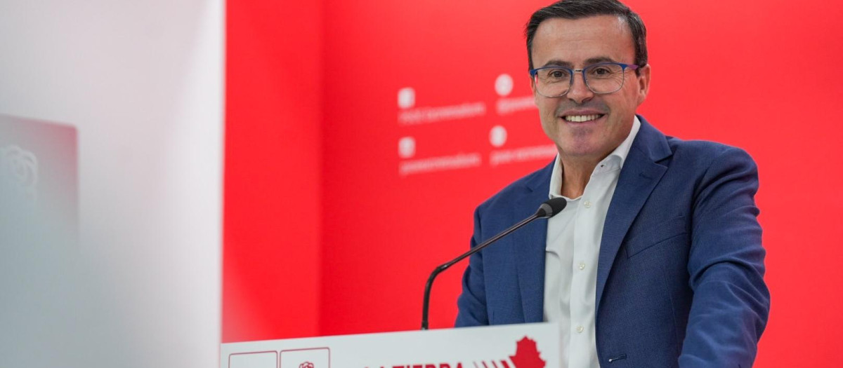 El secretario general del PSOE de Extremadura, Miguel Ángel Gallardo

REMITIDA / HANDOUT por PSOE DE EXTREMADURA
Fotografía remitida a medios de comunicación exclusivamente para ilustrar la noticia a la que hace referencia la imagen, y citando la procedencia de la imagen en la firma
28/10/2025