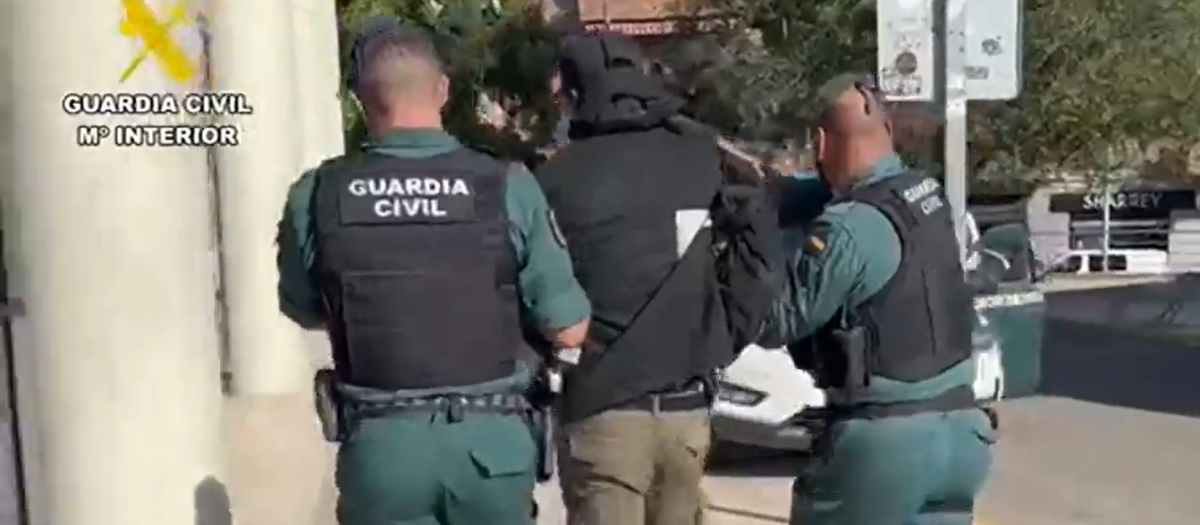 Cae una banda acusada de una veintena de robos con fuerza de vehículos en Collado Villalba
