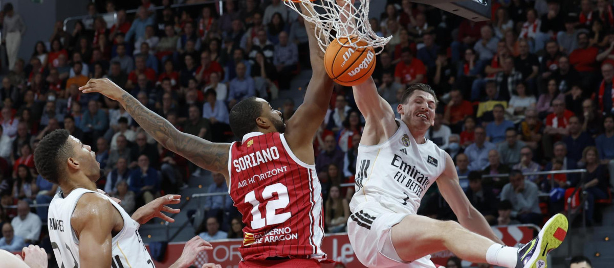 El Real Madrid consiguió su primera victoria a domicilio de la temporada