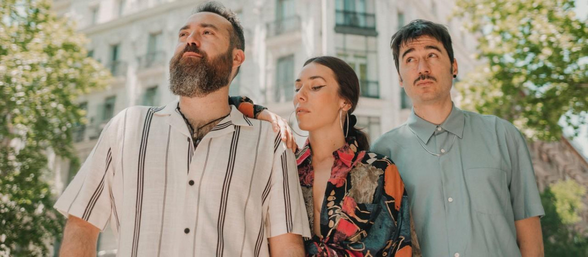 Miryam Latrece, Laicha y Luis Regidor