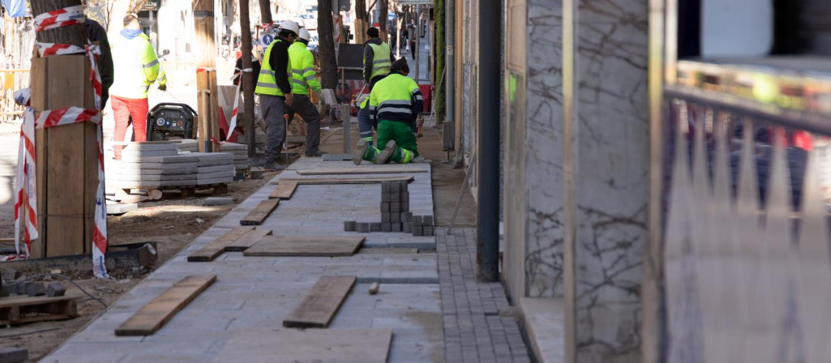 Trabajadores en una obra.