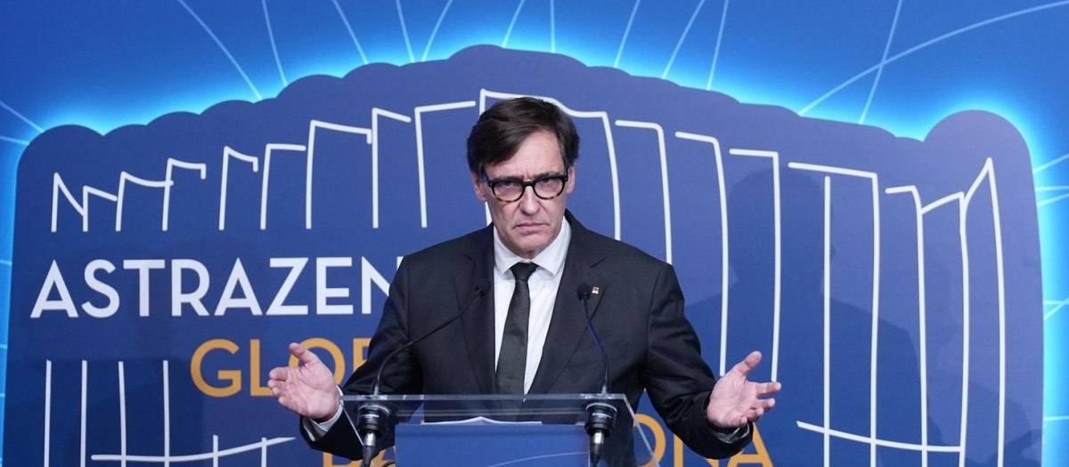 El presidente catalán, Salvador Illa, en la inauguración de la nueva sede de AstraZeneca Global en Barcelona