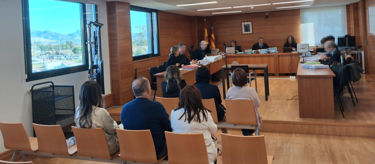 Imagen del inicio del juicio a la secta sexual de Vistabella, Castellón