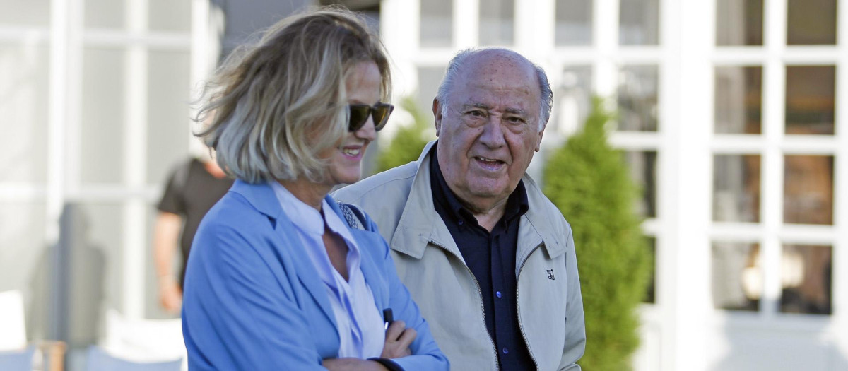 Amancio Ortega y Flora Pérez durante CSI Casas Novas