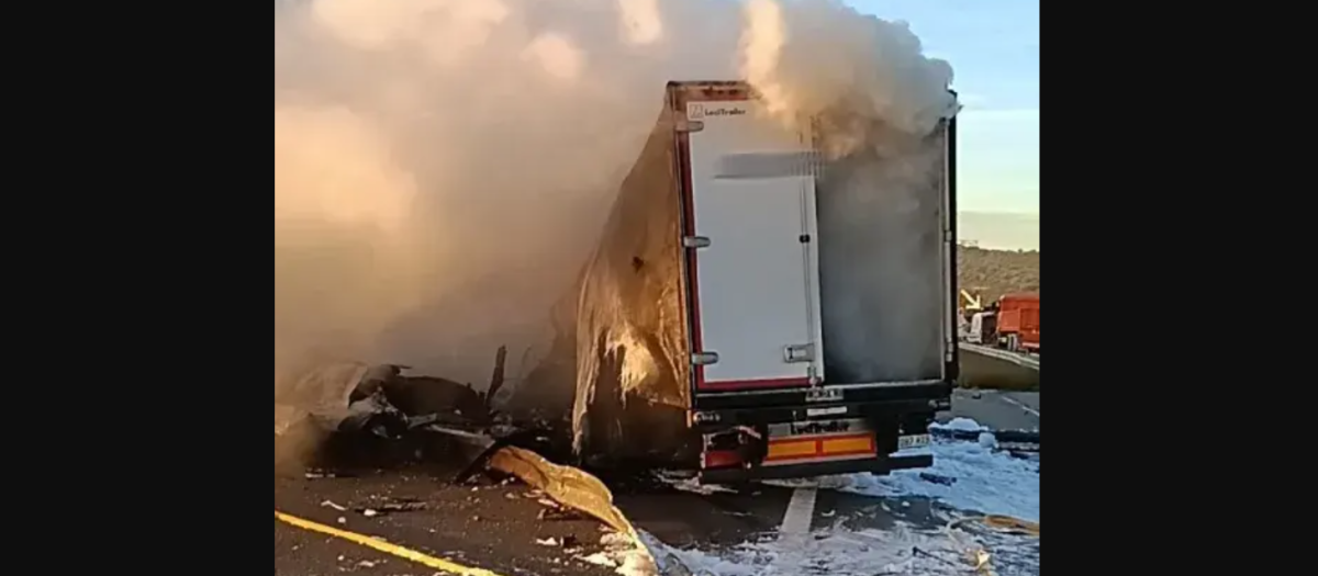 Uno de los camiones implicados en el accidente