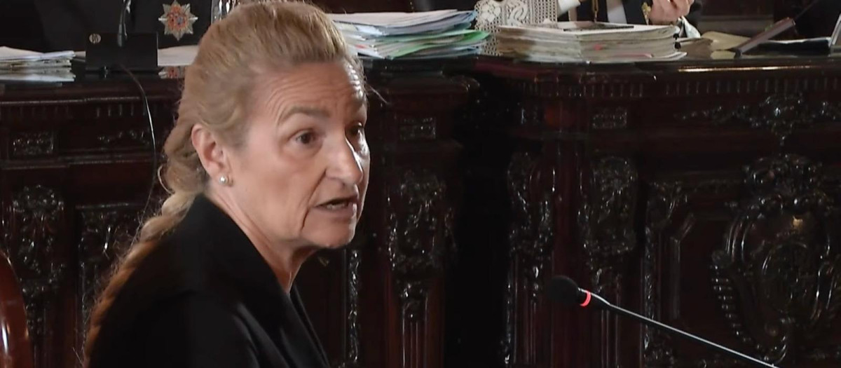 La jefa de la Inspección Fiscal, María Antonia Sanz Gaite, declarando en el Supremo