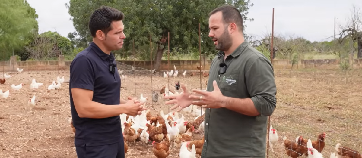 Visita de Adrián G. Martín a Can Costeta